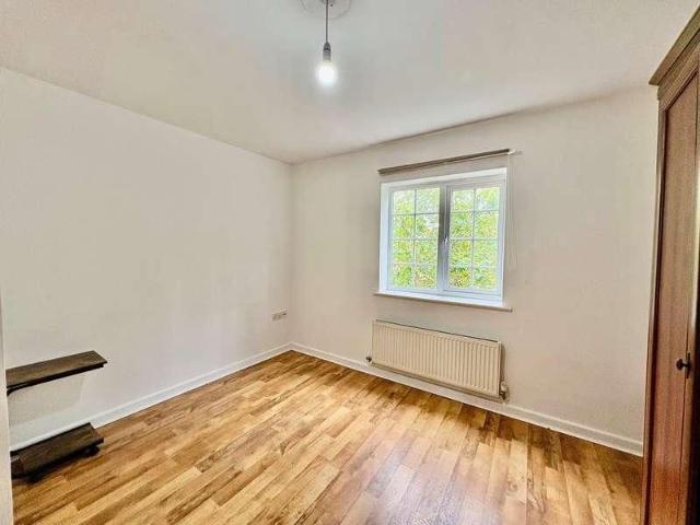 Madison Avenue, Brierley Hill, DY5