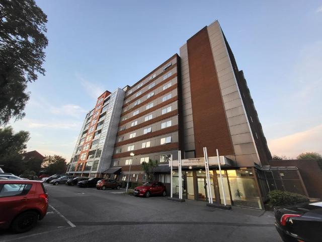 Madison Apartments, 41 Seymour Grove. Studio to rent £900 pcm £208 pw
