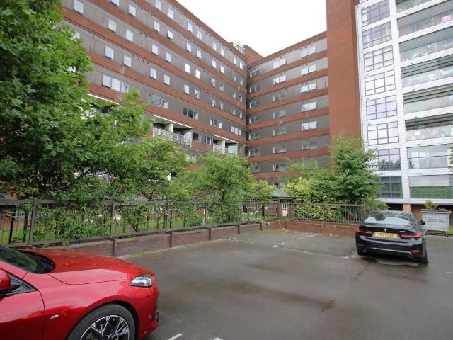 Madison Apartments, Seymour Grove, Old Trafford, Manchester. M16, 2 bed flat to rent, £1,350 pcm | PrimeLocation