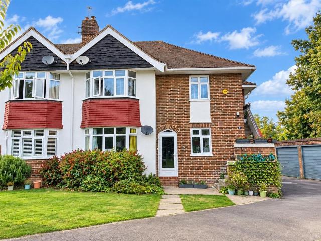 Madison Gardens, Bromley BR2, 3 bed maisonette to rent, £1,875 pcm | PrimeLocation