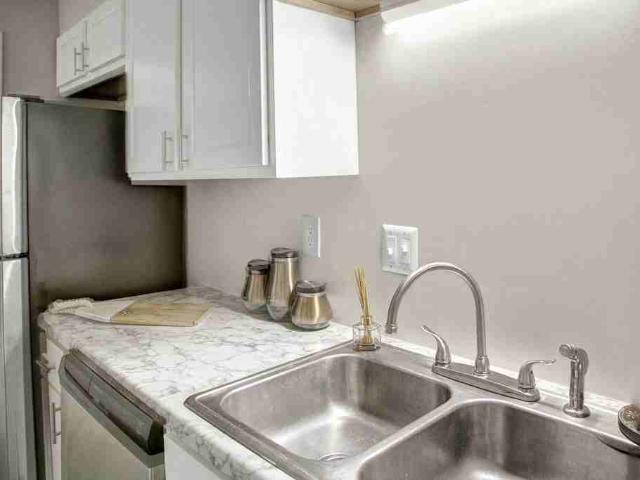 Madison Park Apartments & Townhomes 2 Bedroom Apartment for Rent at 2349 8th St Nw, Birmingham, AL 35215 Sun Valley