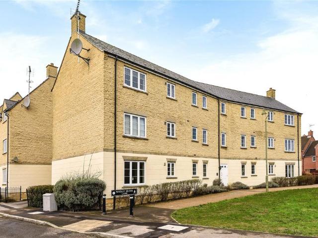 Madley Brook Lane, Witney, OX28 2 bed flat to rent £1,250 pcm £288 pw