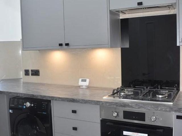 Madras Street, Glasgow, G40 2 bed flat to rent £1,350 pcm £312 pw