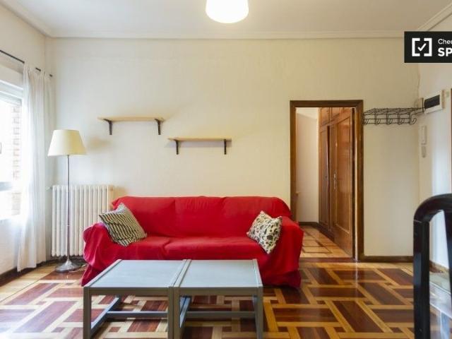 madrid, Community of Madrid 28002