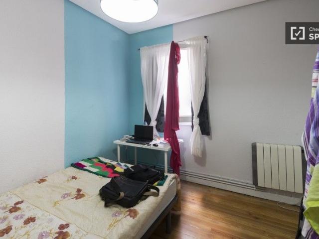 madrid, Community of Madrid 28004