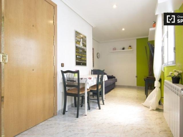 madrid, Community of Madrid 28011