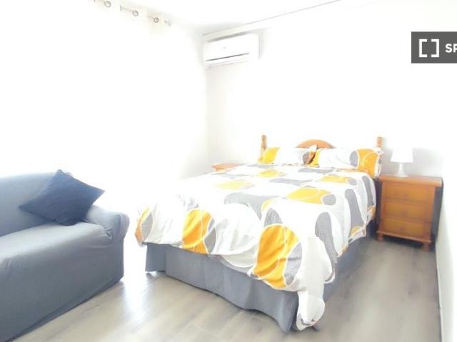 madrid, Community of Madrid 28400