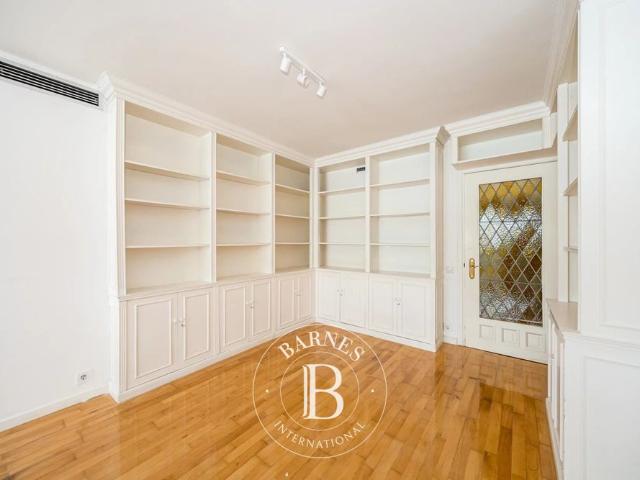 Madrid, Appartement 3 Chambres 110 m² en location