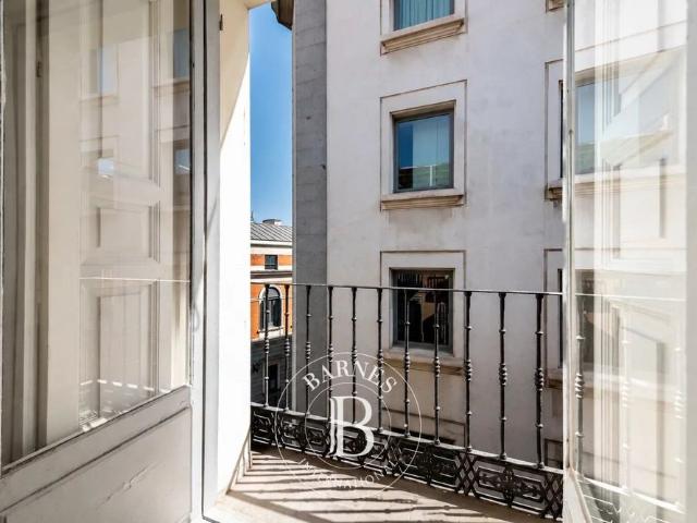 Madrid, Appartement 3 Chambres 176 m² en location