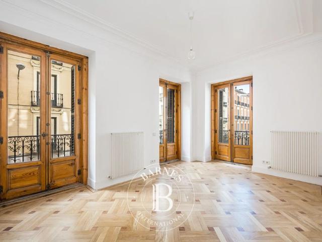 Madrid, Appartement 4 Chambres 245 m² en location