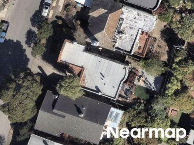 Madrone Ave