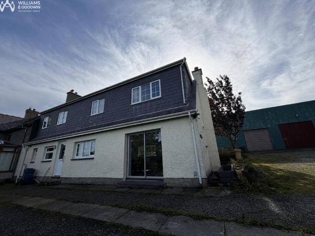 Maes Mawr, Bangor, Gwynedd, LL57 3 bed semi detached house to rent £1,100 pcm £254 pw
