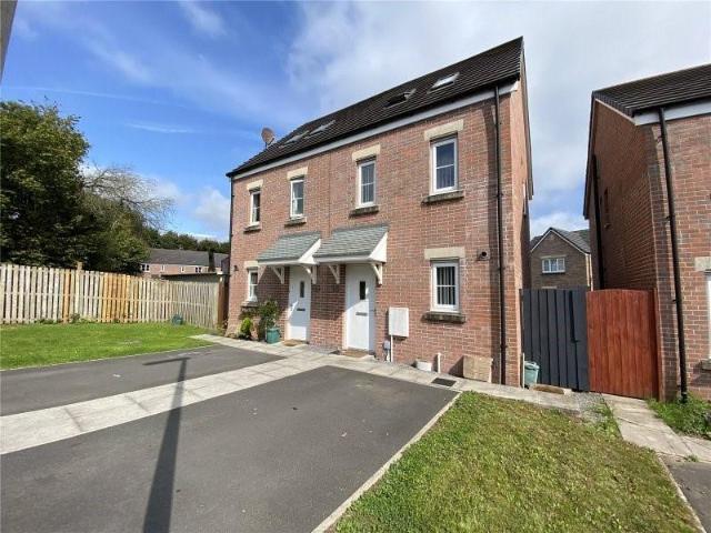 Maes Pedr, Carmarthen, SA31 3 bed house to rent £995 pcm £230 pw