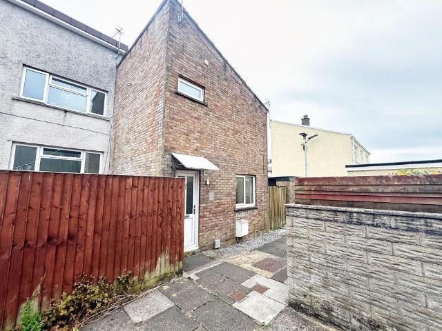 Maes Y Felin, Bridgend, CF31 3 bed semi detached house to rent £875 pcm £202 pw