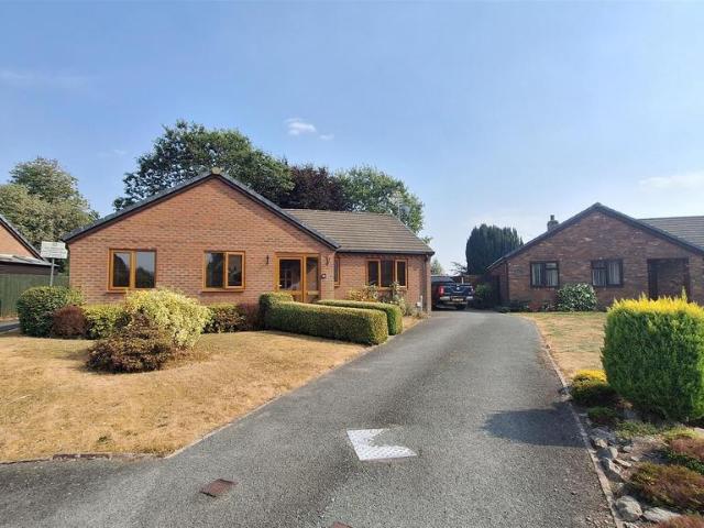 Maes Yr Eglwys. 3 bed detached bungalow to rent £1,100 pcm £254 pw