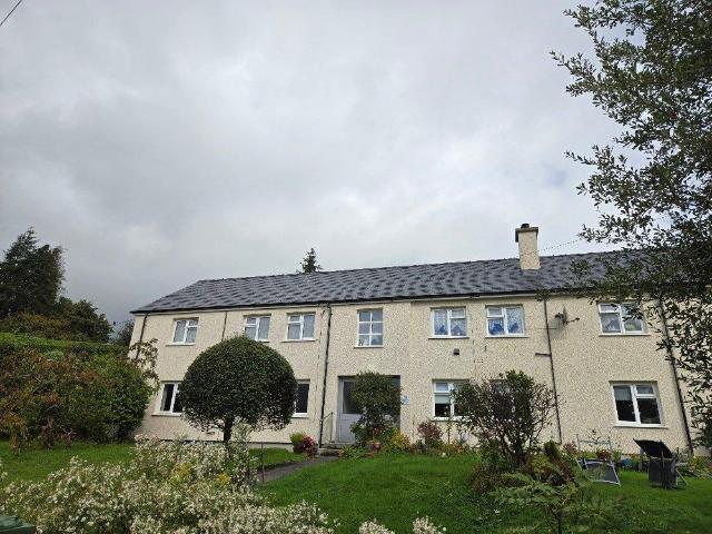 Maesteg, Pennal, Machynlleth. 2 bed apartment to rent £459 pcm £106 pw