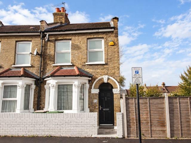 Mafeking Road, Canning Town E16, 2 bed end terrace house to rent, £2,250 pcm | PrimeLocation