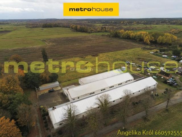 Magazyn i biuro 2110 m² z instalacją fotowoltaiczną
