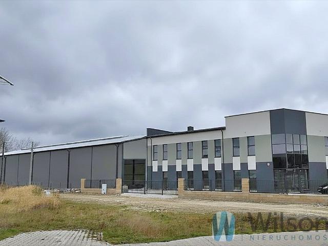Magazyn i biura 1200 m², szybki dostęp do Warszawy