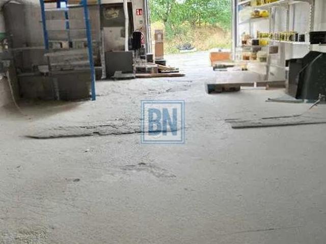 Magazyn z biurem 220 m2, klimatyzacja, monitoring, parking