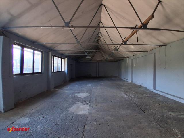 Magazyn 270 m² z biurem, wys. 6 m, monitoring, Głogów Małopolski
