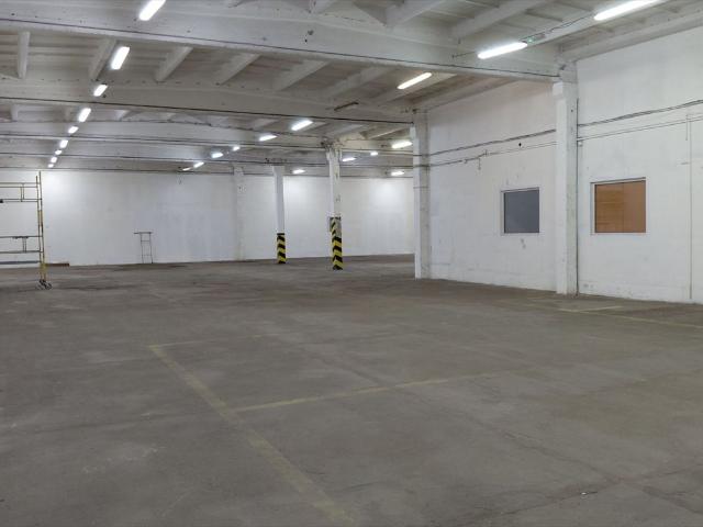 Magazyn 864 m² z biurami w Radomiu polecam