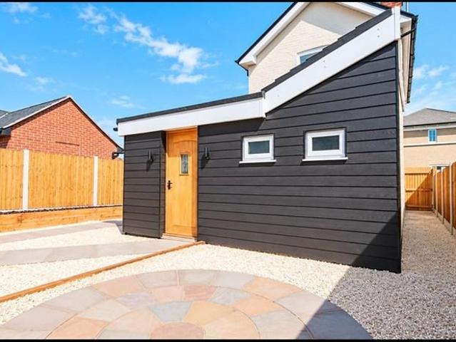 Magdalen St, Colchester, CO1 2 bed detached house to rent £1,300 pcm £300 pw