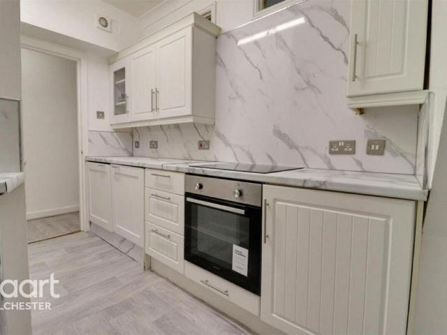 Magdalen Street, Colchester 1 bed apartment to rent £950 pcm £219 pw