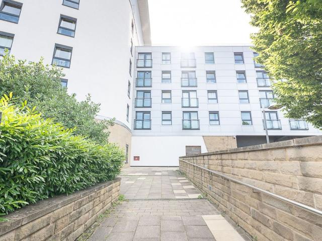 Magellan House, Leeds City Centre LS10, 1 bed flat to rent, £1,000 pcm | PrimeLocation