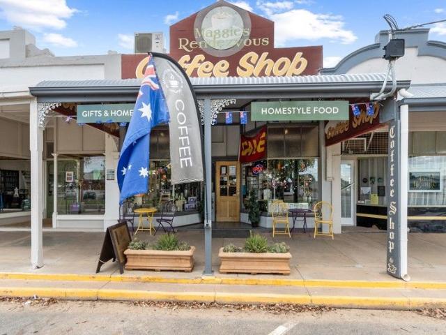 Maggie's Rendezvous Cafe Fabulous Business Opportunity Now offered For Lease with an option to purchase Freehold