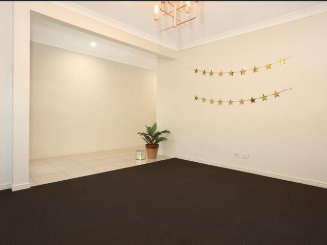 Magical Metricon Home