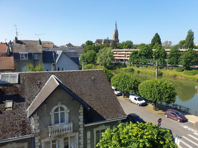 MAGINIFIQUE APPARTEMENT REFAIT A NEUF