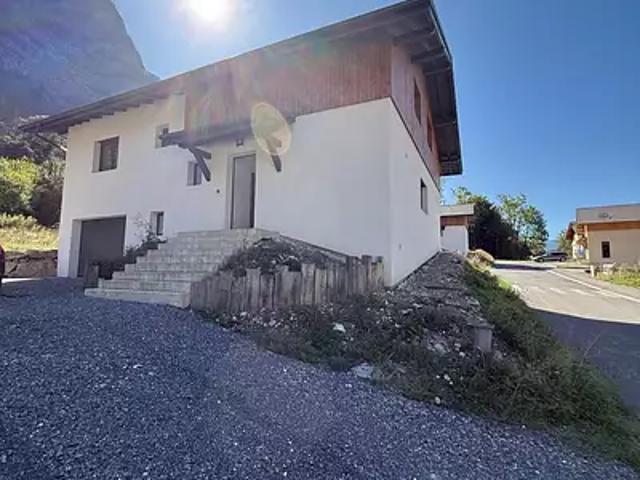 Magland 74300 Achat / Vente maison 5 pièces t5 terrasse parking