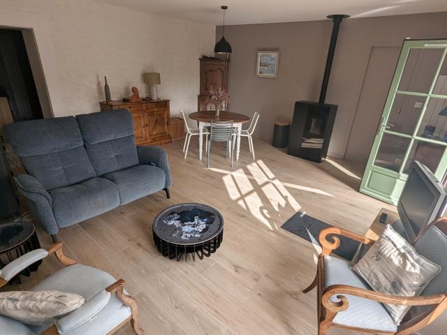 MAGNÉ MAISON RARE AVEC VUE SEVRE
