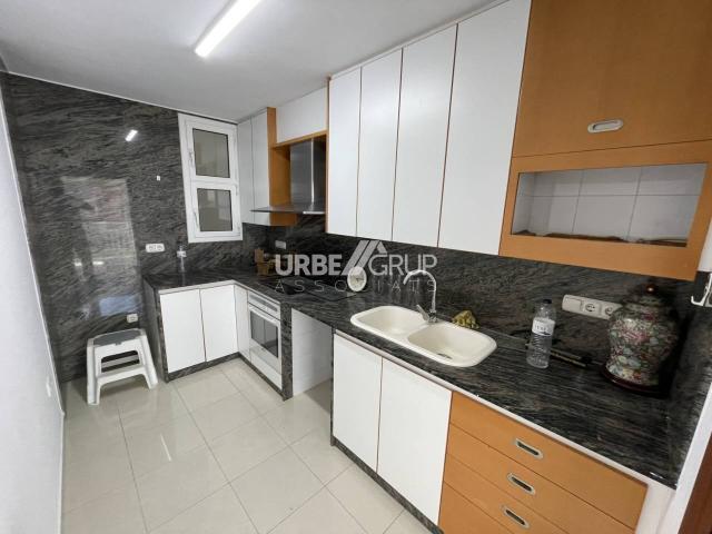 MAGNFICO PISO DE 3 HABITACIONES CON TERRAZA EN SIGLO XX