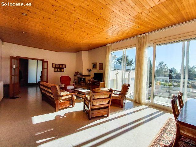 MAGNÍFICO CHALET A CUATRO VIENTOS EN VENTA EN SEGUR DE CALAFEL