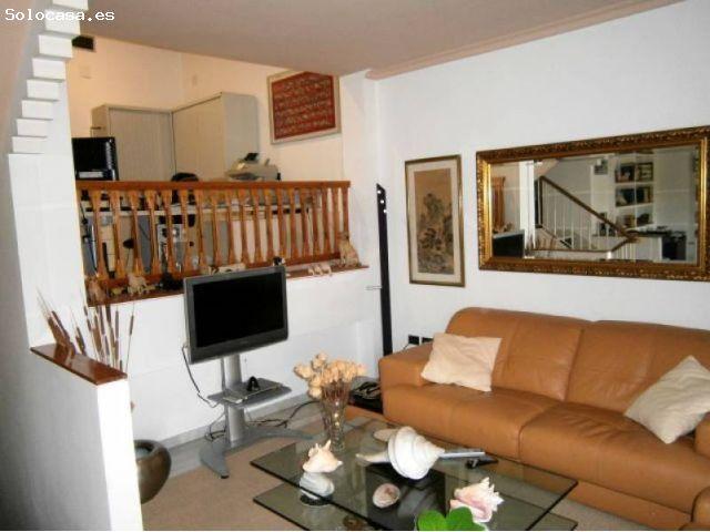 MAGNIFICO CHALET ADOSADO, ZONA SANSUEÑA, CORDOBA