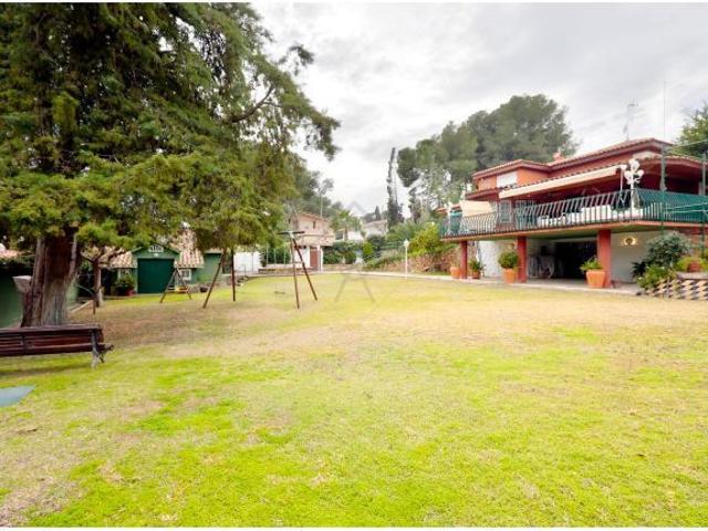 Magnifico chalet con gran terreno para disfrutar todo el año