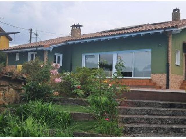 Magnifico chalet con piscina en el centro de Asturias