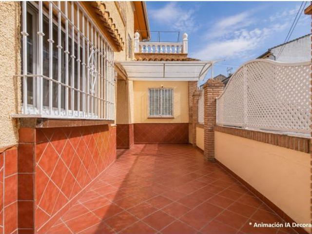 Magnífico chalet en el centro de Ogíjares!