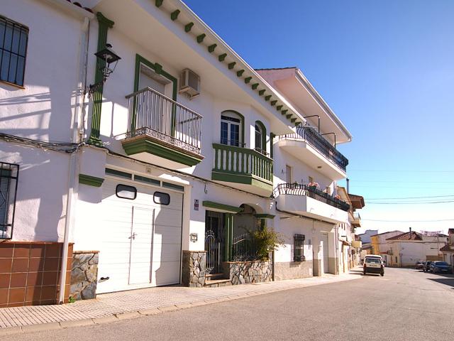 MAGNIFICO ADOSADO EN POZO ALCÓN, JAÉN