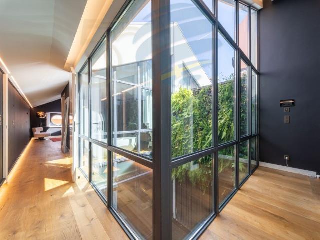 Magnífico apartamento duplex, praticamente novo, com uma exc. 190m² Belém