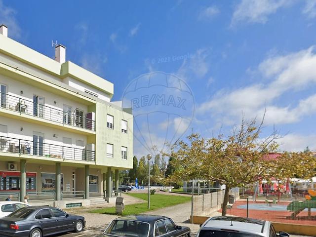 Magnífico Apartamento T2 De 116 m2 Com Parqueamento Privativ. 116m² da Lourinhã e Atalaia