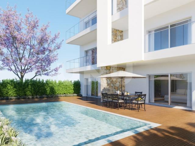Magnífico apartamento T2 de Luxo em Estômbar