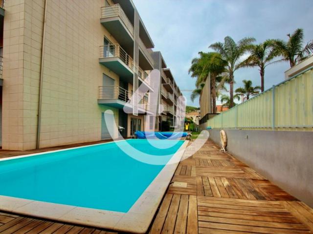 Magnífico Apartamento T2 São Martinho do Porto Piscina aquecida * Garagem fechada * Espaços Verdes. DISPONÍVEL PARA ARRENDAMENTO ANUAL