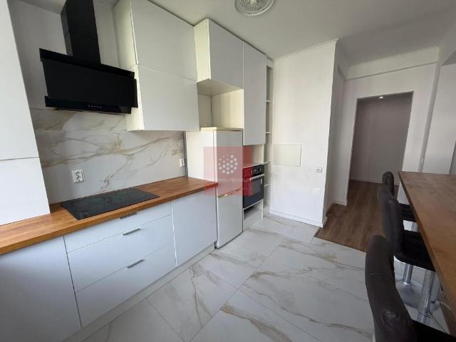 Magnífico Apartamento T3 com Melhoramentos | Reboleira Venteira – Amadora | Arrecadação