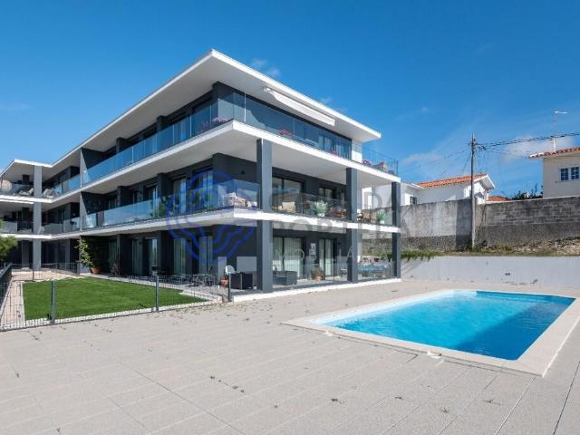 Magnífico apartamento T3, como novo na Nazaré