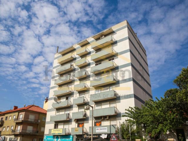 Magnífico Apartamento T3 Centro do Carregado, Alenquer