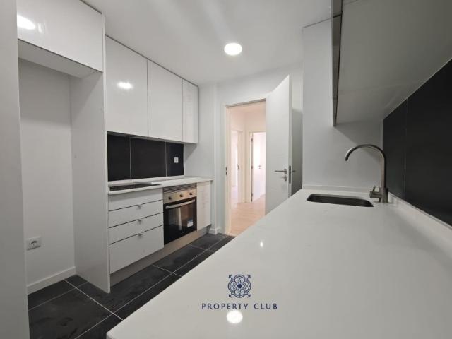 Magnífico Apartamento T3 Totalmente Renovado na Amadora