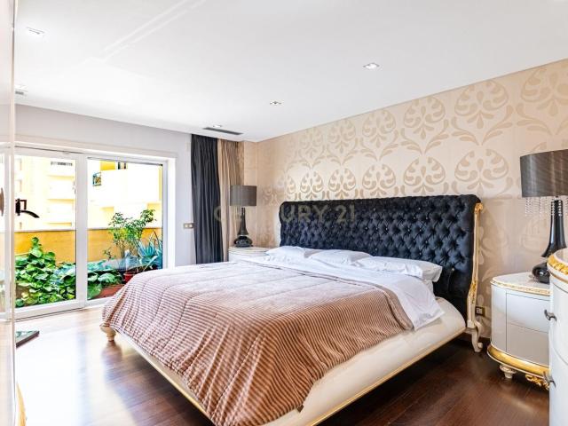Magnífico Apartamento T6 duplex com 212 m² | Jardim da Radial, Ramada